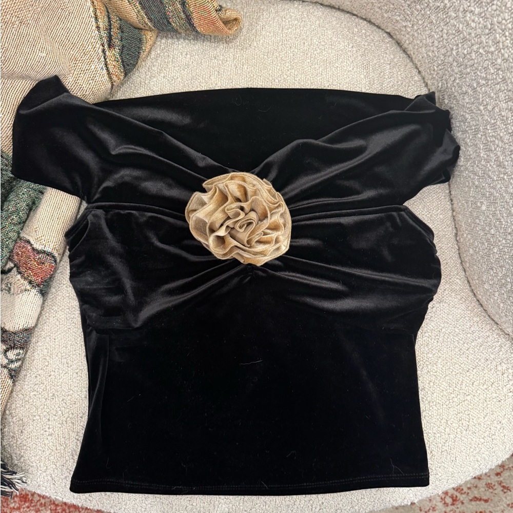 Reformation Emerald Flower Velvet Off-The-Shoulder Top